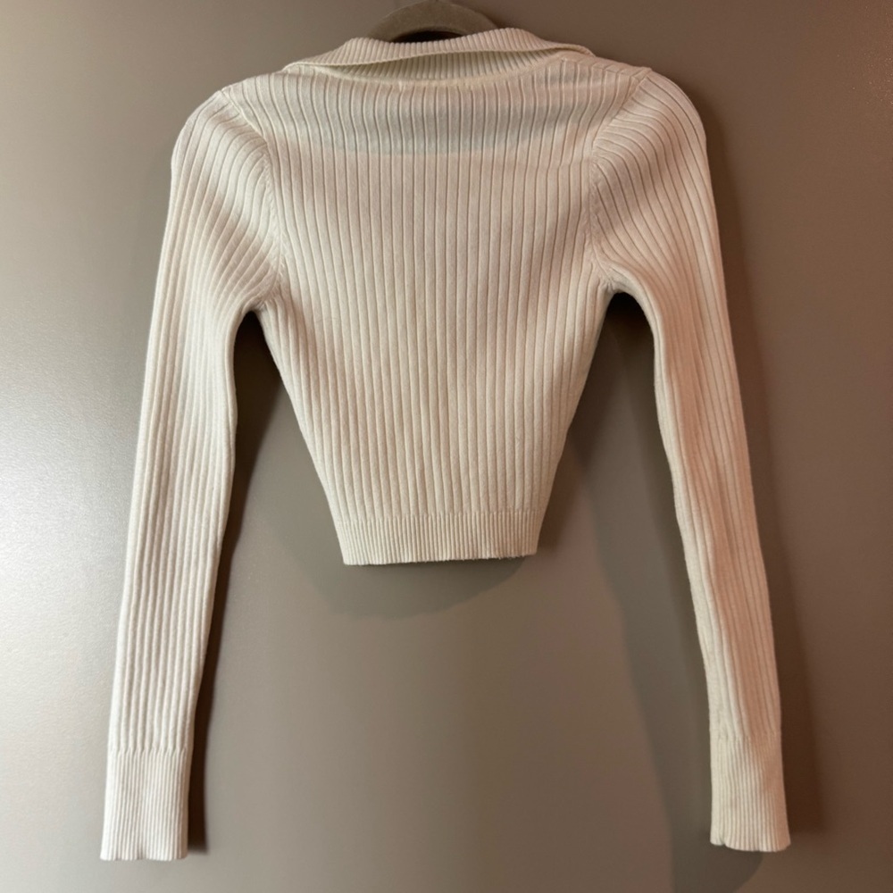 Cream Ribbed Collared Cropped Cardigan 🤍 - Picture 5 of 8